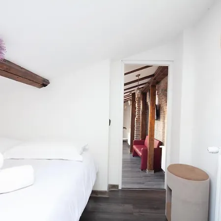 Little Paris Booutique In Old Town Center