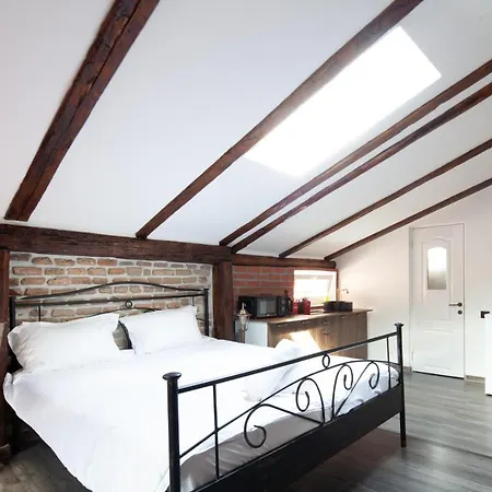 Apartament Little Paris Booutique In Old Town Center *