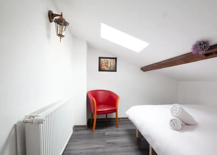 Little Paris Booutique In Old Town Center Apartament